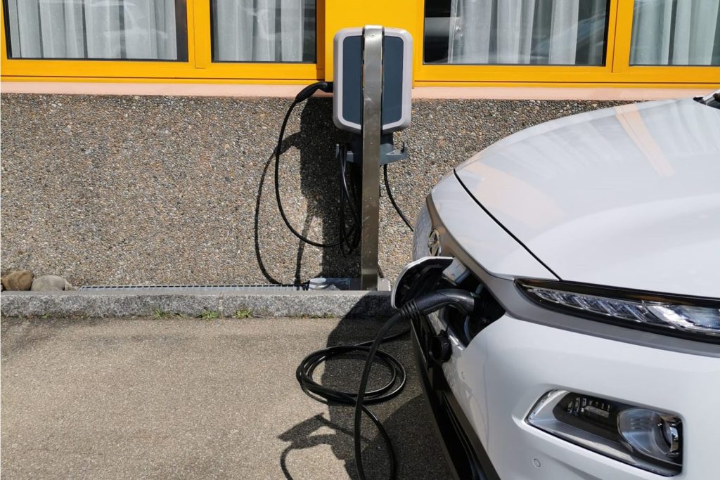 E-Mobility Tesla Ladestation